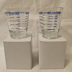 Glass Measuring Shot Glasses NIB